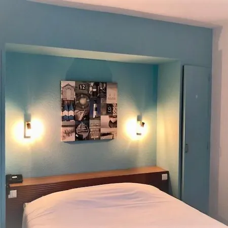 Le Progres Hotel 3*
