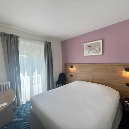 Le Progres Hotel 3*