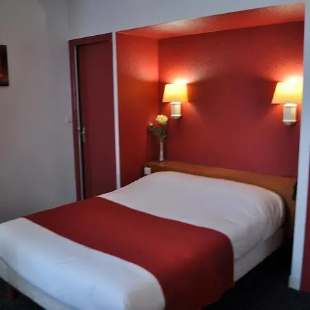 Le Progres Hotel