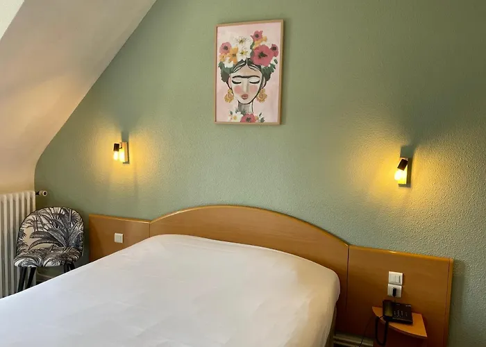 Le Progres 3* أنجير