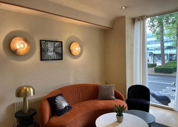 Le Progres 3* أنجير