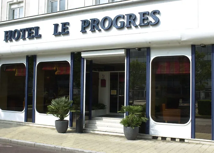 Le Progres Hotel
